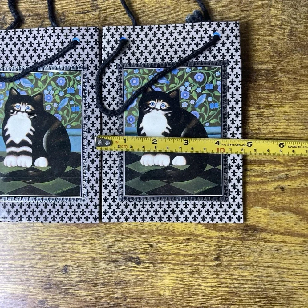 Vtg Lot Of 2 Department 56 Clover Cat Small Gift Bags 4.5